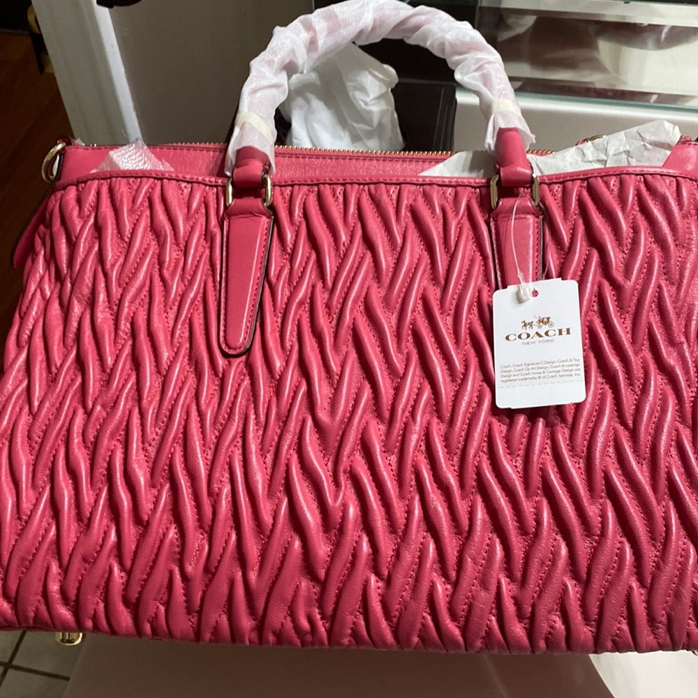 New Authentic pink Leather coach handbag